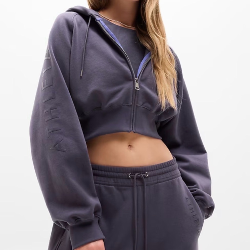 Athleta x Simone Biles Forever Fleece Crop Full Zip | NWT | Sz M - Picture 1 of 3